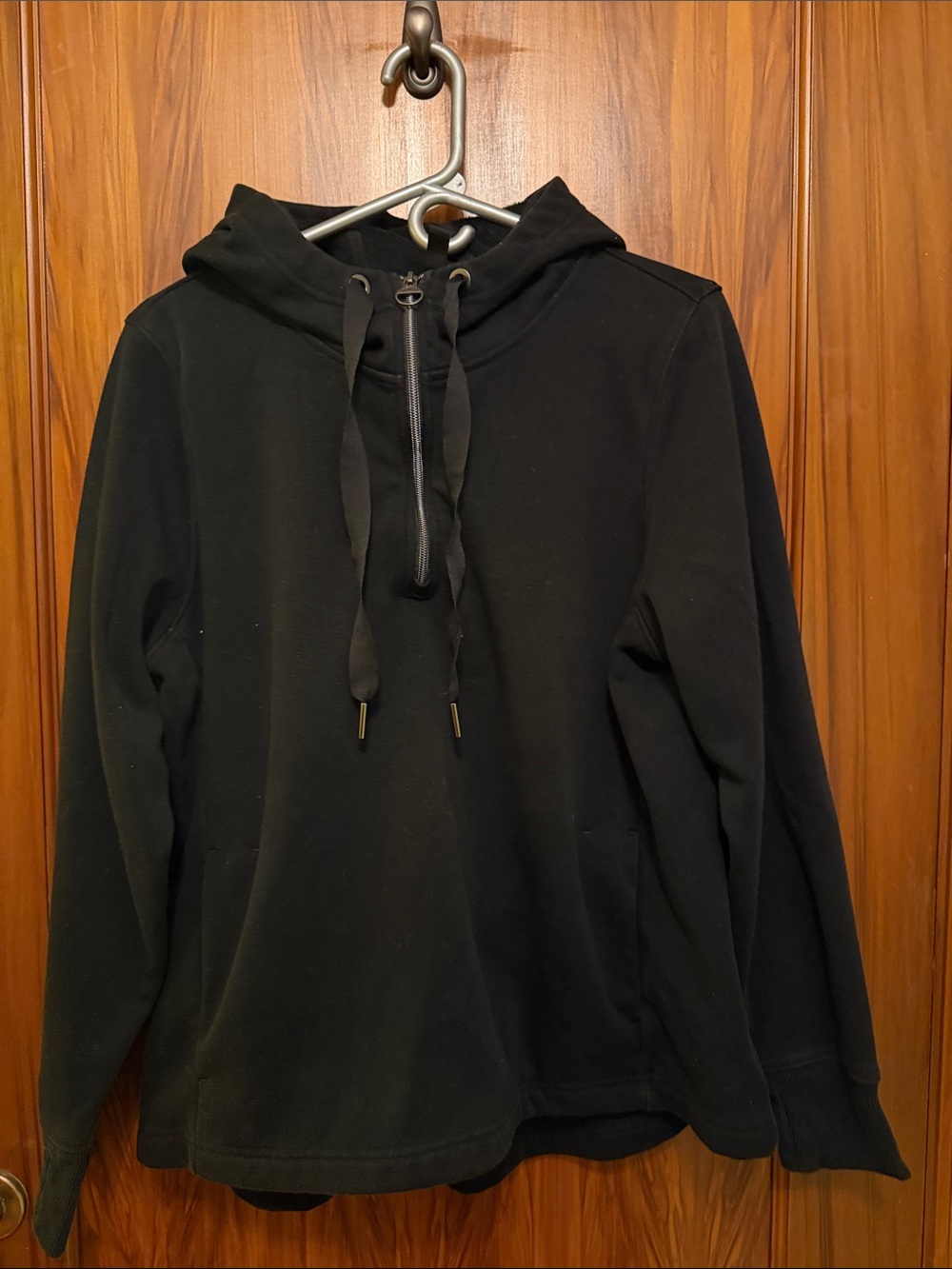 Athleta women’s  Black Half-Zip Hoodie Sweatshirt size Large